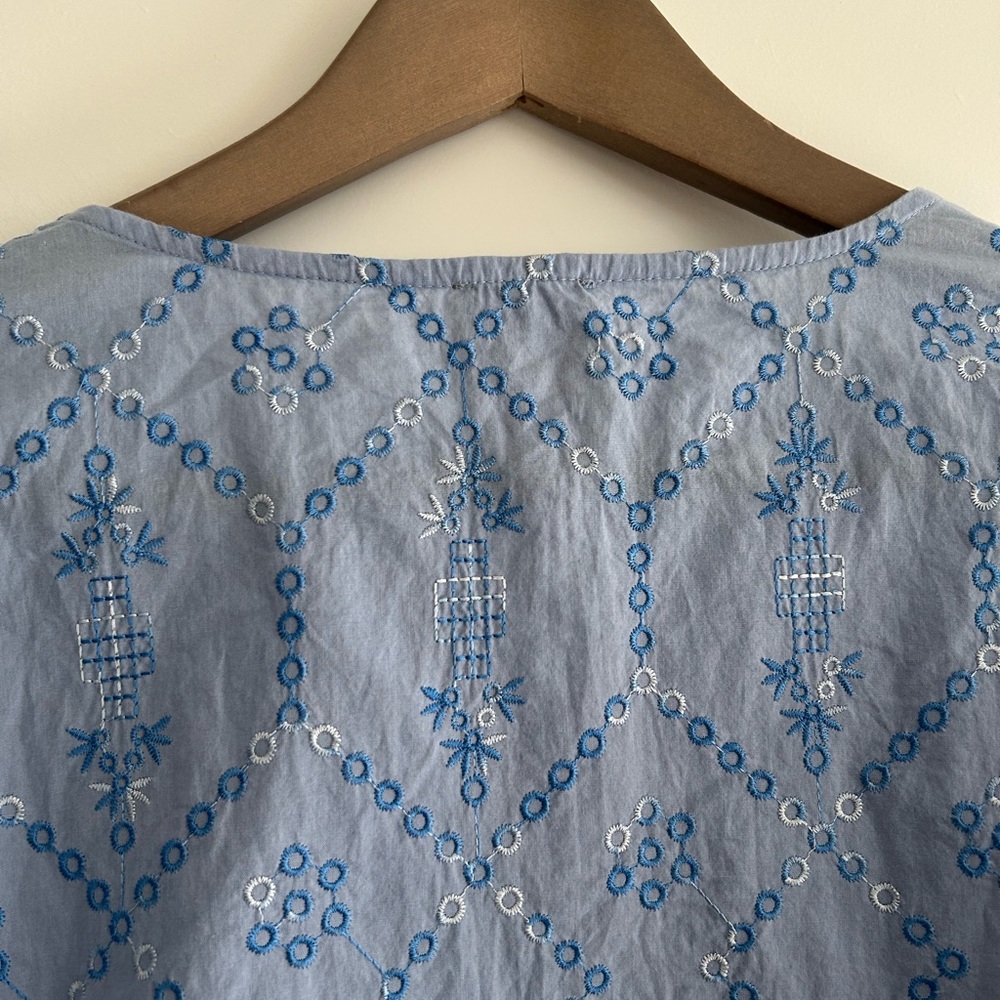 Chicos Embroidered Top Blue Size 4 US 0 Chicos - Picture 8 of 11